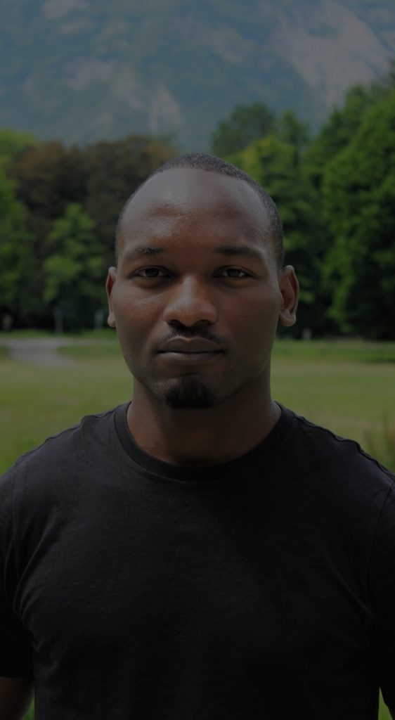 Photo de James Djoko pour la pahe à propos